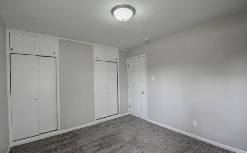 1601 180 Pl, Hammond IN 46324-3308 exterior