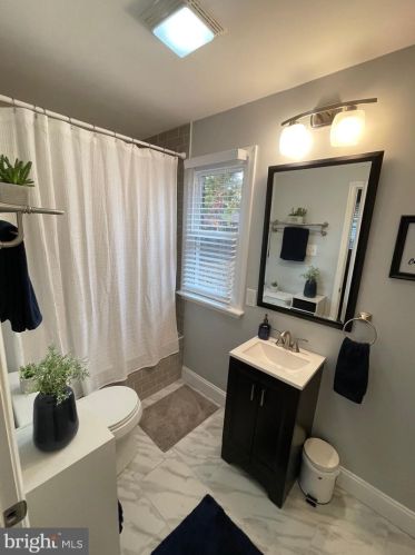 1712 Maryland Ave, Shady Side MD 20764-9750 exterior