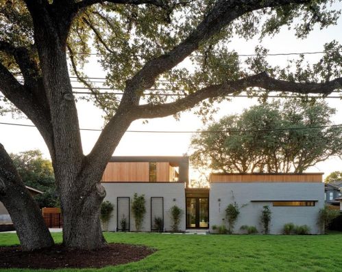 2721 Barton Skwy, Austin TX  78704-4647 exterior