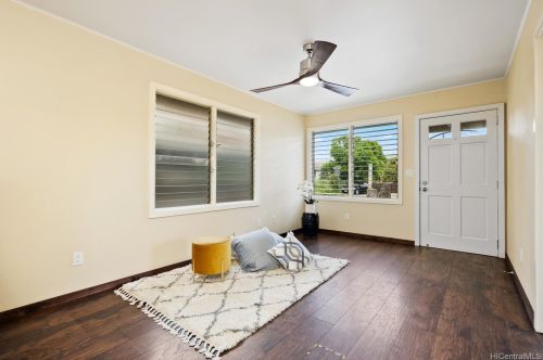 1715 Akina St, Honolulu HI  96819-4076 exterior