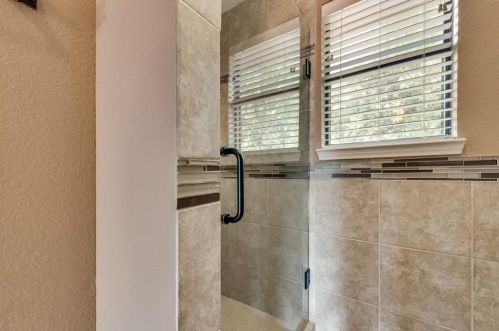 822 Clover Hl Ln, Cedar Hill TX 75104-7920 exterior