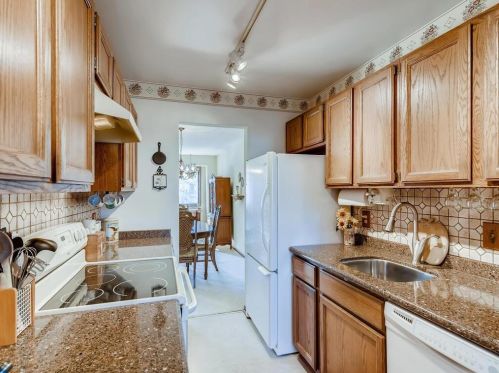 199 Bridlewood Dr, Saint Paul MN  55119-4669 exterior
