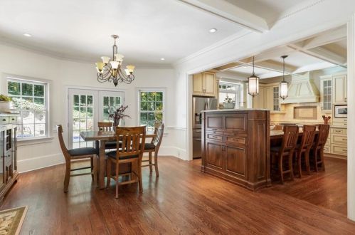 5700 Lake Island Dr, Atlanta GA  30327-4836 exterior