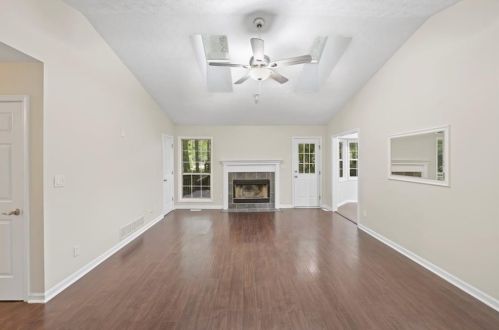 695 Pebblebrook Rd, Mableton, GA 30126-2607