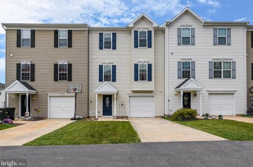 2227 Walnut Bottom Rd, York, PA 17408-9412