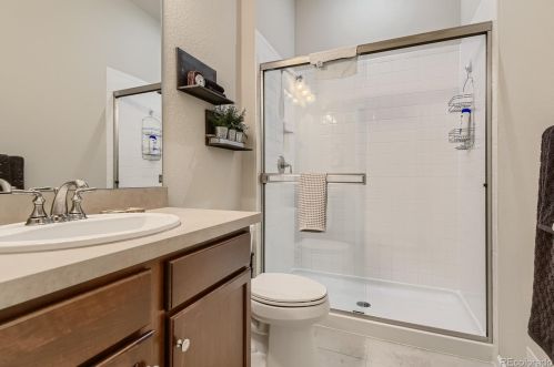 22586 Glidden Dr, Aurora CO  80016 exterior