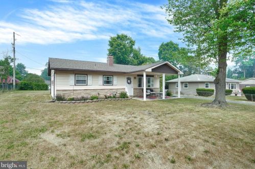 2435 Dunbar Rd, York, PA 17408-4121