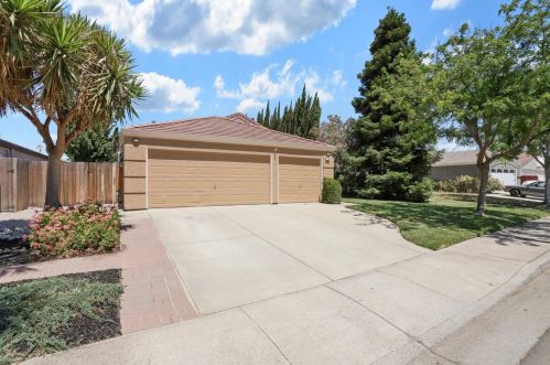 1755 Lavelle Smith Dr, Tracy, CA 95376-0785