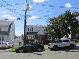 130 Dewey St, Outwater, NJ 07026-2306