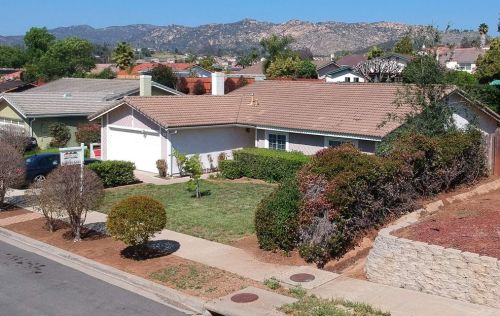 1902 Paradise St, Escondido, CA 92026-2049