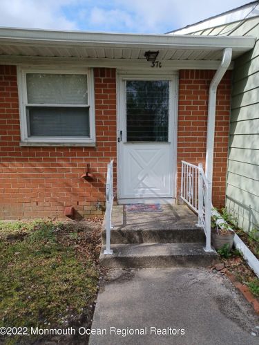 37 Yorktowne Pkwy, Lakehurst, NJ 08759-6349