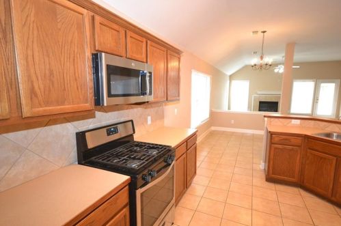 2012 Clegg Dr, Cedar Park, TX 78613-4035