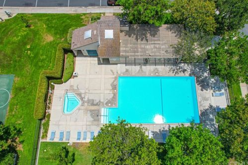 14 Pinewood, Irvine CA  92604-3274 exterior