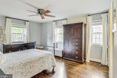 1506 Live Oak Dr, Silver Spring MD 20910-1543 exterior