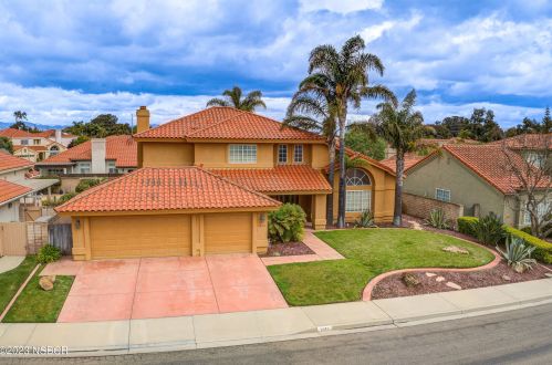 2418 Sandpiper Dr, Santa Maria CA  93455-1521 exterior