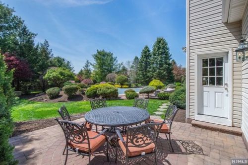 9 Pleasant Valley Rd, Parsippany, NJ 07834-2974