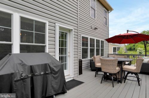 463 Deerfield Village Dr, Shepherdstown WV  25443 exterior