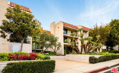 1401 Valley View Rd, Glendale CA  91202-1751 exterior