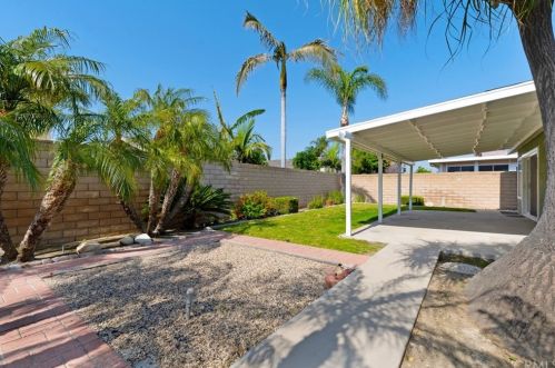 5921 Avenida Arbol, Anaheim CA  92807-3220 exterior