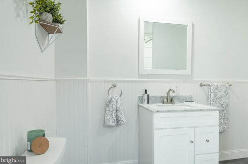 355 Ross St, Lancaster PA  17602-1941 exterior