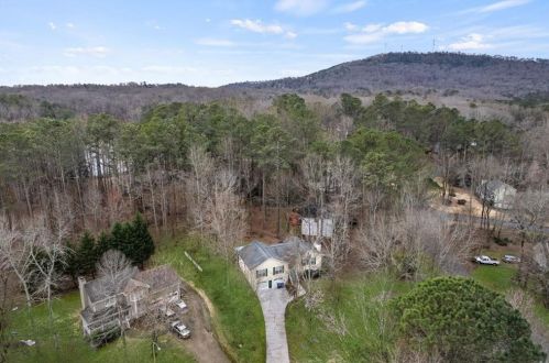 702 Cherecobb Way, Holly Springs, GA 30188-5352