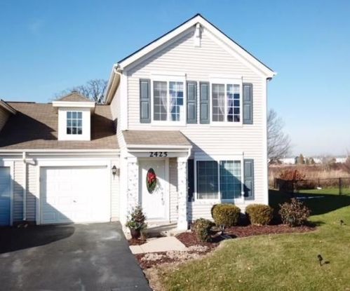 2425 Roxbury Ln, Boulder Hill, IL 60538-5035