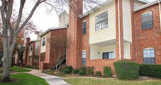 4900 Pear Ridge Dr, Dallas TX  75287-3146 exterior