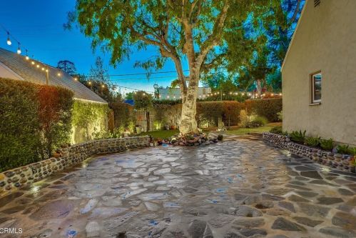 1367 Sonora Ave, Glendale CA  91201-1411 exterior