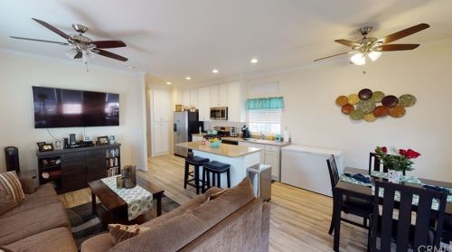 7652 Garfield Ave, Huntington Beach, CA 92648-2023