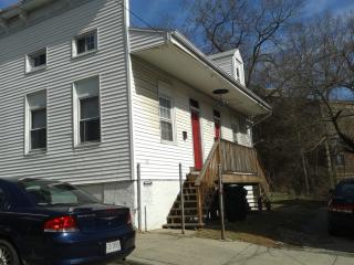 24 Hollister St, Cincinnati OH  45219-1523 exterior