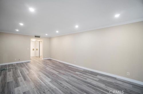 600 Stocker St, Glendale CA  91202-2266 exterior