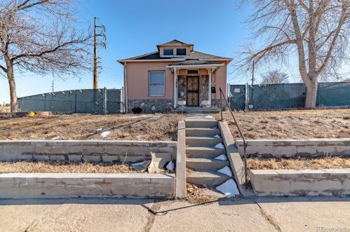 3894 Cook St, Denver CO  80205-3740 exterior