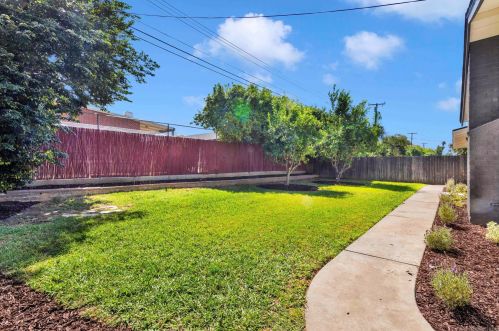 6630 Montclair Dr, Riverside CA  92504-1838 exterior