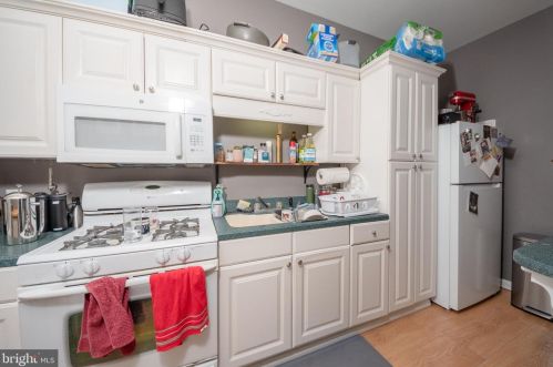 113 Walnut St, Lancaster PA  17602-2451 exterior