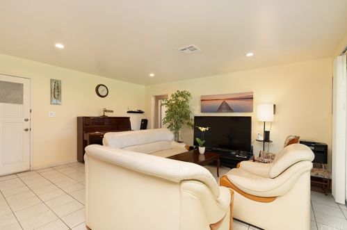 1904 Orange Ave, Anaheim CA  92804-3501 exterior