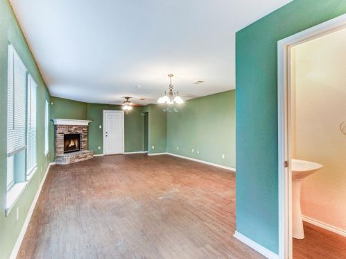 9902 Crystal Valley Way, Dallas TX  75227-5235 exterior