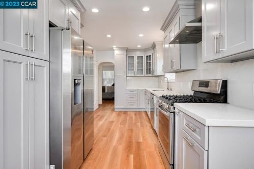 2939 Concord Blvd, Concord CA  94519-2610 exterior