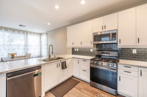 2190 Cherrywood Ln, Anaheim CA  92804-2490 exterior