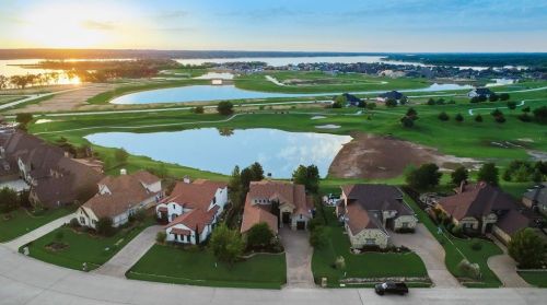 6048 The Resort Blvd, Fort Worth TX  76179-6631 exterior