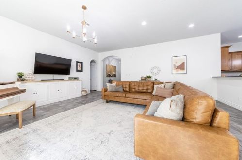 345 Arbors Cir, Webberville TX  78621-5574 exterior