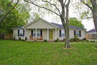 2013 Holbeach Dr, Murfreesboro, TN 37130-5851