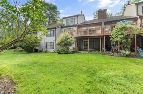 62 Goldfinch Dr, Hackettstown NJ  07840-3008 exterior