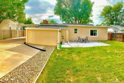 2250 Zuni St, Englewood CO  80110-1058 exterior