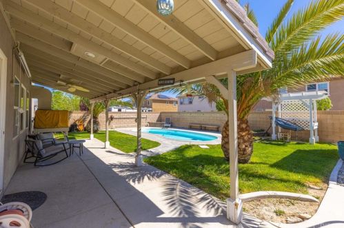 44022 Marbella St, Lancaster CA 93536 exterior