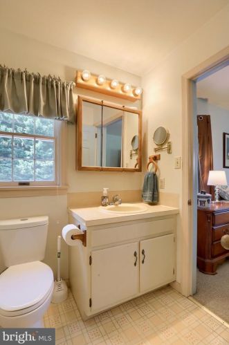 1650 Stony Battery Rd, Lancaster PA  17601-1287 exterior