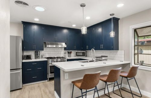 1325 Del Rey Ave, Modesto, CA 95350-4835