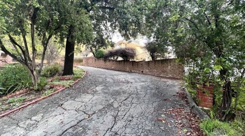 4620 Encino Ave, Van Nuys CA  91316-3844 exterior