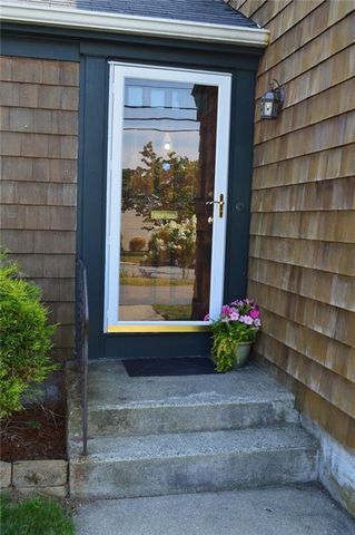57 Warren Ave, Tiverton, RI 02878-1721