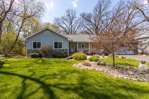 3715 Thompson Rd, Bull Valley, IL 60097-9496
