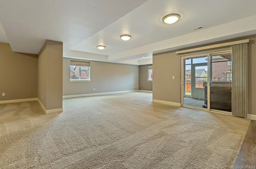 6097 Flanders St, Denver CO  80019-2120 exterior